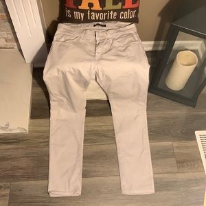 Never worn.  Brand new Mavi men’s jeans.  Size 33x34 slim fit.  Brand new!